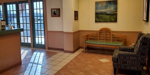 Interior of Forest Creek Animal Hospital in Round Rock, TX